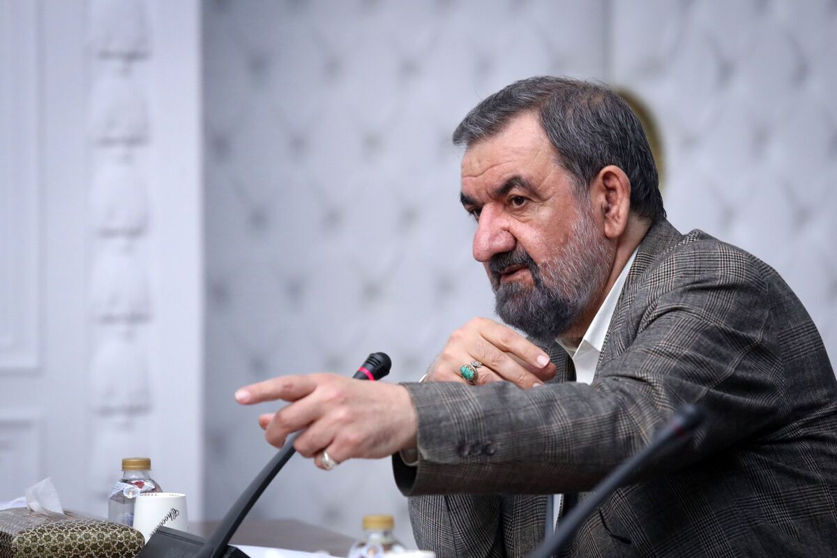 اختلاف‌های محسن رضایی با منظور رئیس سازمان برنامه؛ دلایل خروج از کابینه