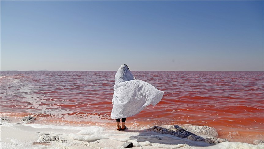 نتایج یک پژوهش جدید: تراز دریاچه ارومیه به پایین‌ترین سطح در ۶۰ سال گذشته رسید / رییس پیشین سازمان محیط‌زیست: بی‌شک یک فاجعه زیست‌محیطی در راه است