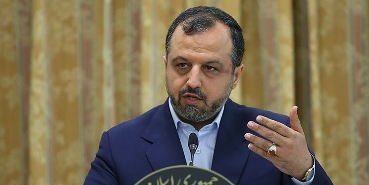 خاندوزی: هیچ نهادی مجوز فروش خودرو با قیمت کمتر را نداده است/ دلیل افزایش قیمت دلار اقتصادی نیست