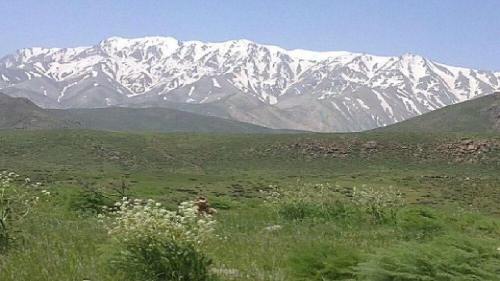 ویدئو تماشایی و دیده نشده از کوه های الیگودرز در لرستان