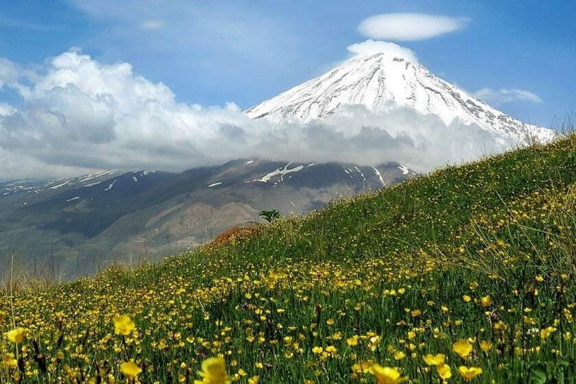بارش برف تابستانه در این نقطه از کشور + پنجشنبه ۲۳ مرداد ۱۴۰۴ / فیلم