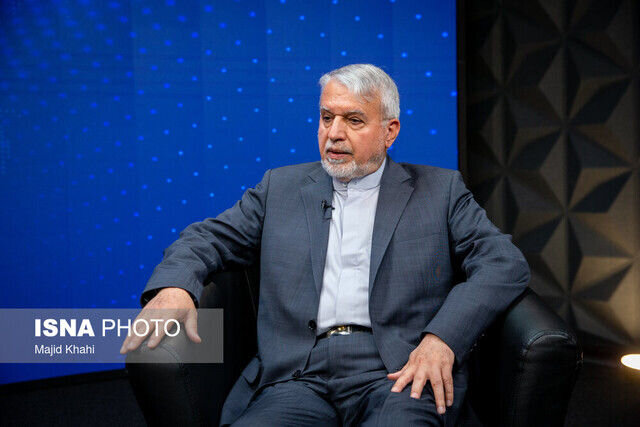 برگزاری کنسرت ارکستر ارمنستان در تخت جمشید جنجالی شد
