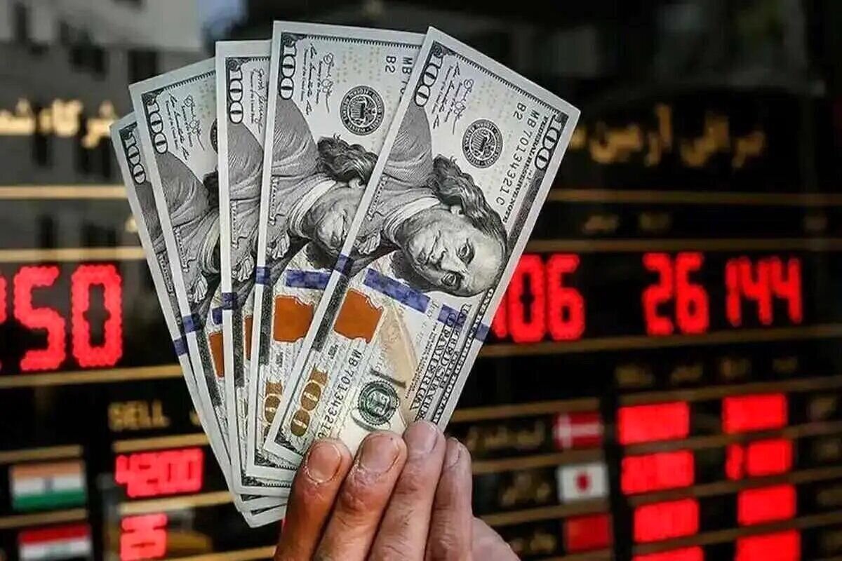 دلار تا ۱۱۲ هزار تومان در بازار آزاد فروخته شد؛ یورو هم به ۱۳۰ هزار رسید