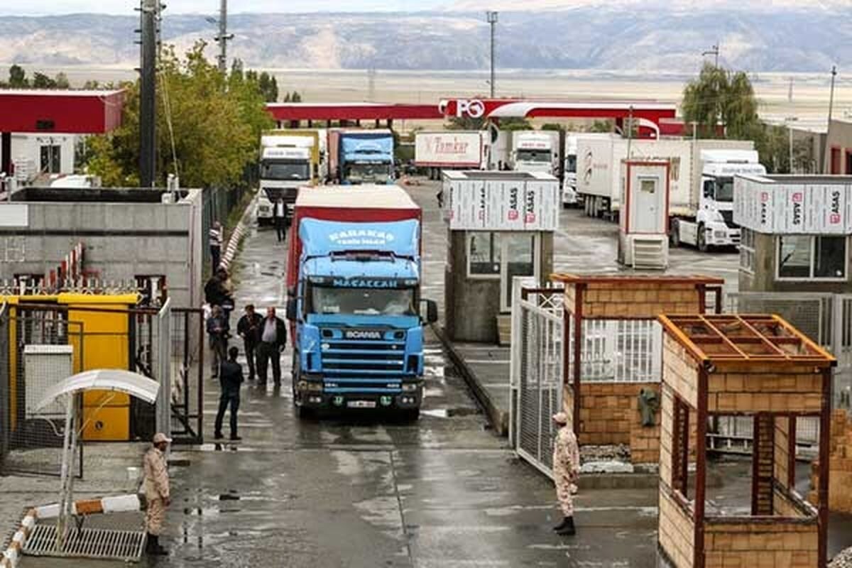 کشف ۷۵۵ مورد قاچاق انسان توسط مأموران گمرک بازرگان در سالجاری