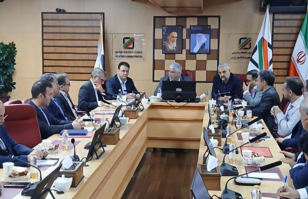 برگزاری نشست هماندیشی و بررسی عملکرد گمرکات شهید رجایی و بوشهر