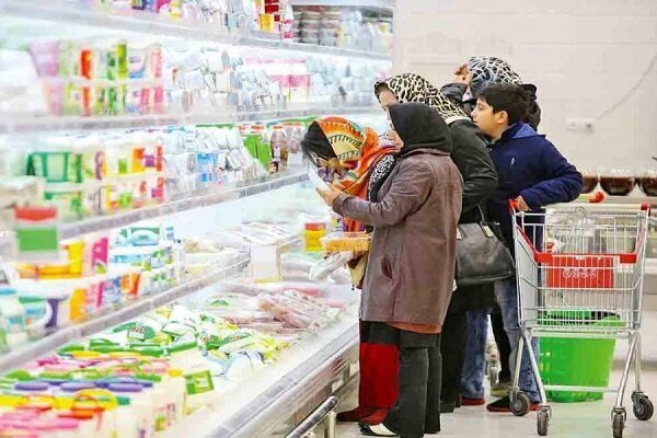 انتقاد تند عضو هیات نمایندگان اتاق بازرگانی: تورم کالاهای اساسی بالا رفت؛ ستاد تنظیم بازار چه میکند؟
