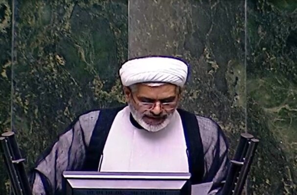 میرزایی: آب آلوده جان مردم شاهیندژ و تکاب را به خطر انداخته است
