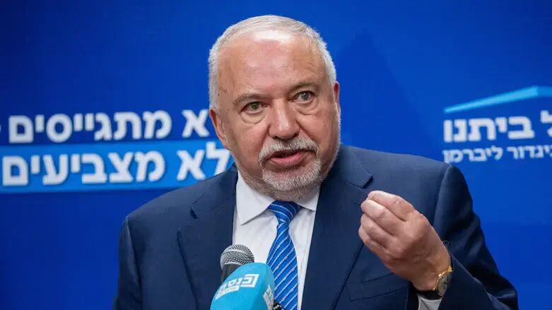 انتقاد تند وزیر جنگ اسبق رژیم صهیونیستی از نتانیاهو