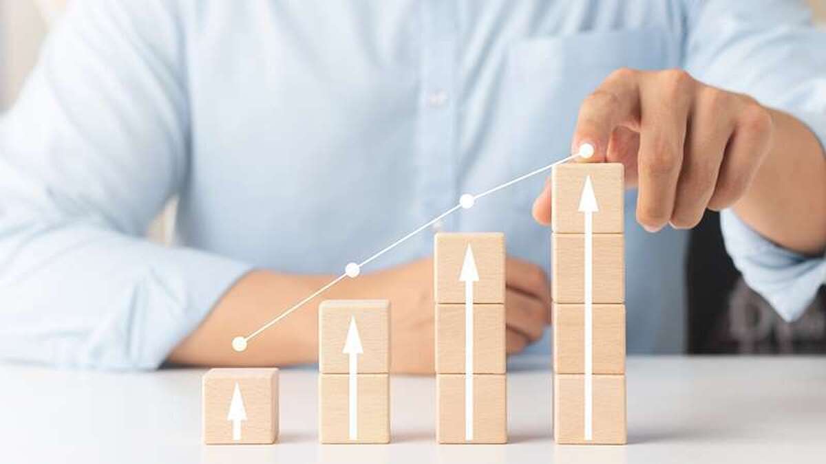 مهمترین نکاتی که تحلیلگران بورسی برای سرمایهگذاری در صندوق های سهامی می گویند!