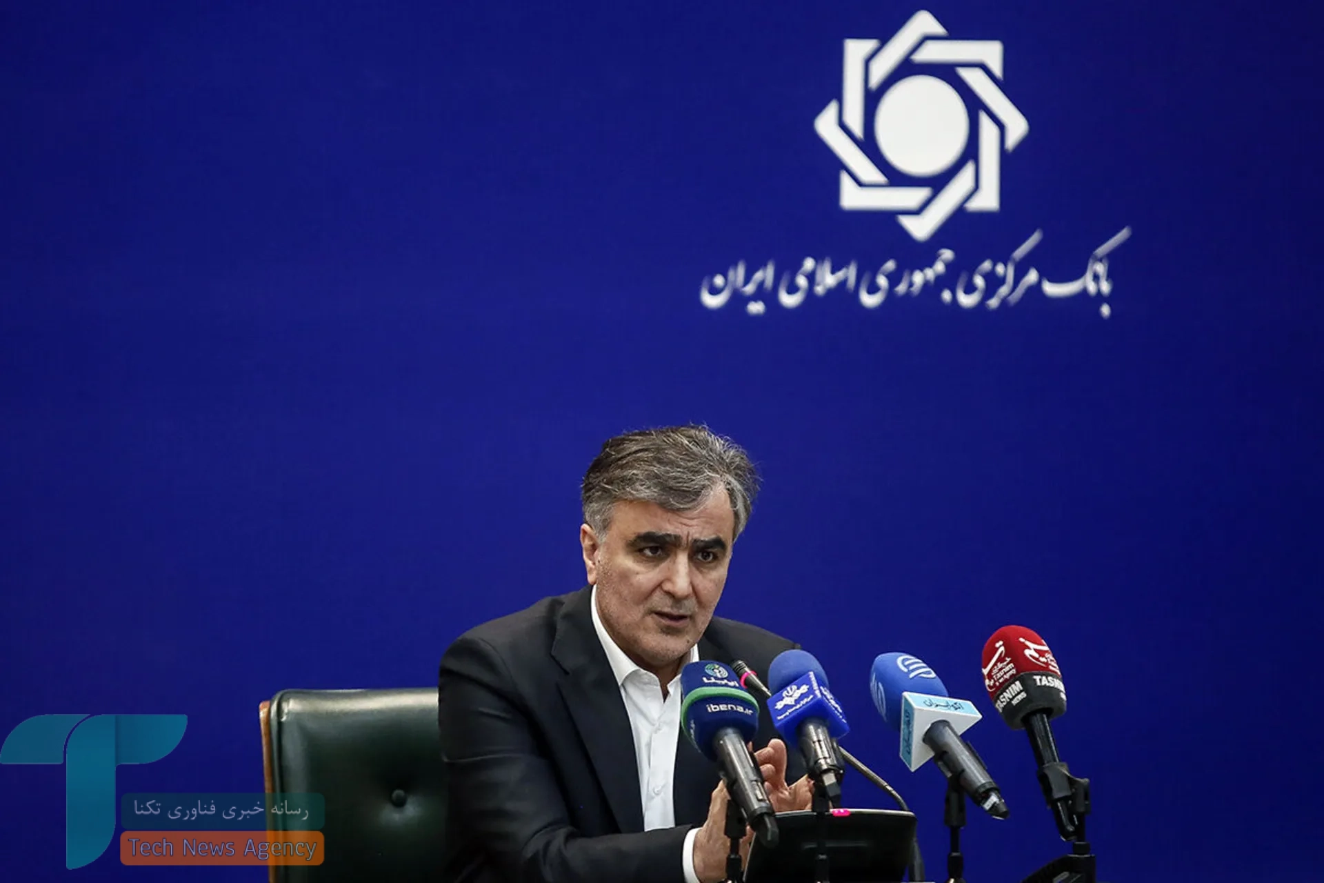 مخالفت رئیس بانک مرکزی با فعالیت شبانهروزی پلتفرمهای طلا