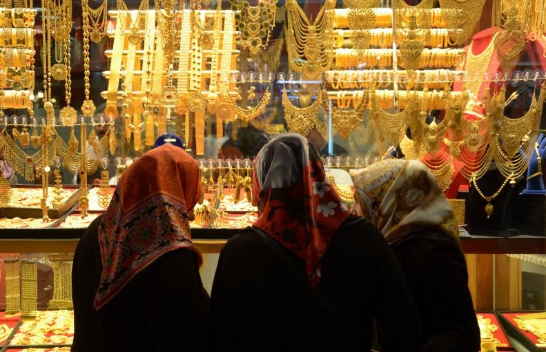 قیمت جدید طلا و سکه ۷ دیماه ۱۴۰۴/ تکان قیمتها «عجیب» شد