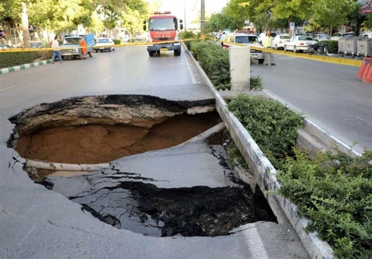 بیتاللهی: درباره خطر فرونشست شهرک ولیعصر هشدار داده بودیم/خط آهن تهران- تبریز در خطر فرونشست