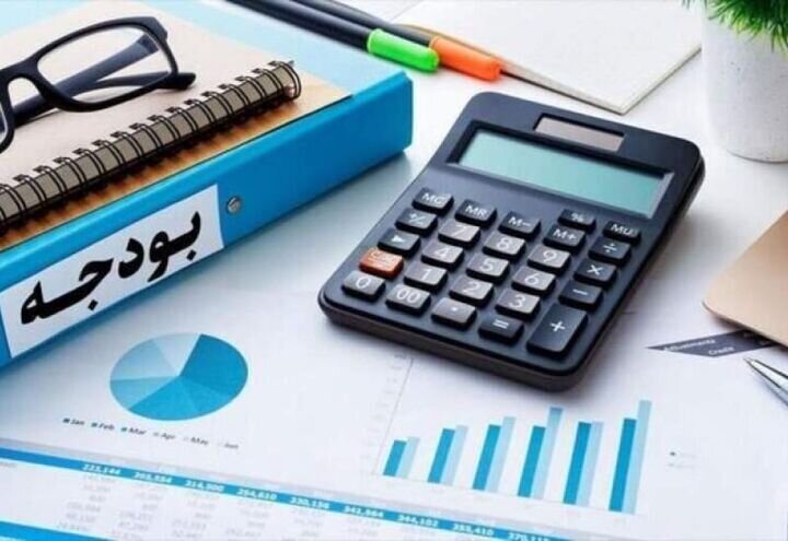 حاتمی یزد: تغییر رئیس بانک مرکزی مُسکن موقت است / اصلاح بودجه و جراحی اقتصادی ضرورت دارد