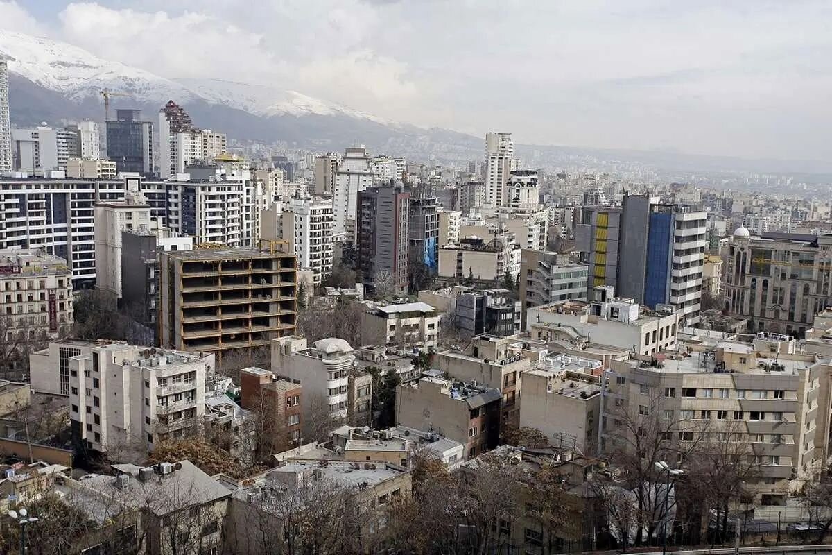 جاماندگان بازار ارز به مسکن پناه بردند/ رکود ادامه دارد