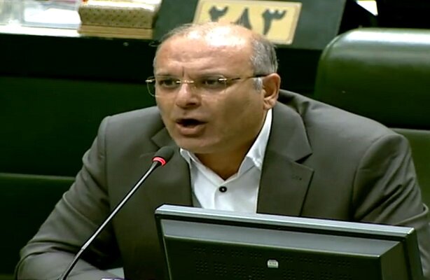 لک علیآبادی: معوقات ۳ ساله بازنشستگان فرهنگی ۱۴۰۱ پرداخت شود