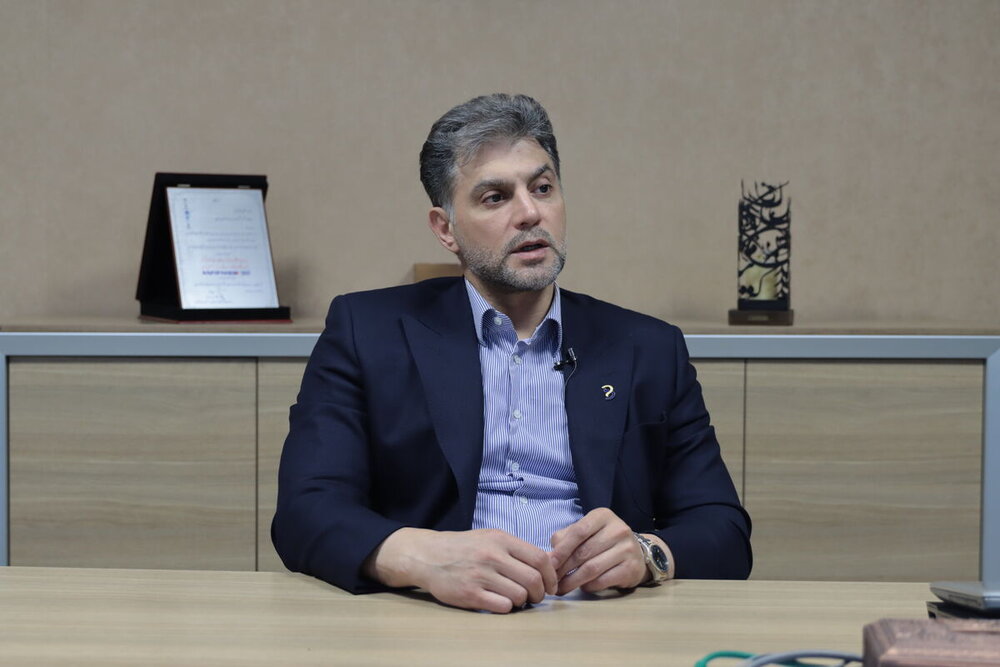 طرح «رویش» بدون اصلاح ساختار حکمرانی اقتصادی موفق نمیشود/ بازار سرمایه هنوز در حاشیه تصمیمگیریهاست