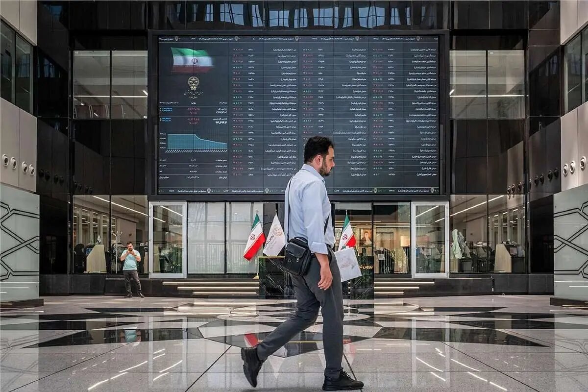 پیش بینی بورس یکشنبه ۱۴ دی ۱۴۰۴/ بازار سهام به تعادل میرسد