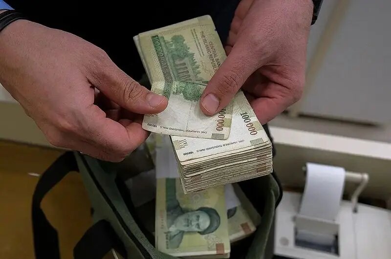 حقوق ۱۴۰۵ کارکنان دولت چقدر میشود؟ / فرمول جدید محاسبه حقوق اعلام شد
