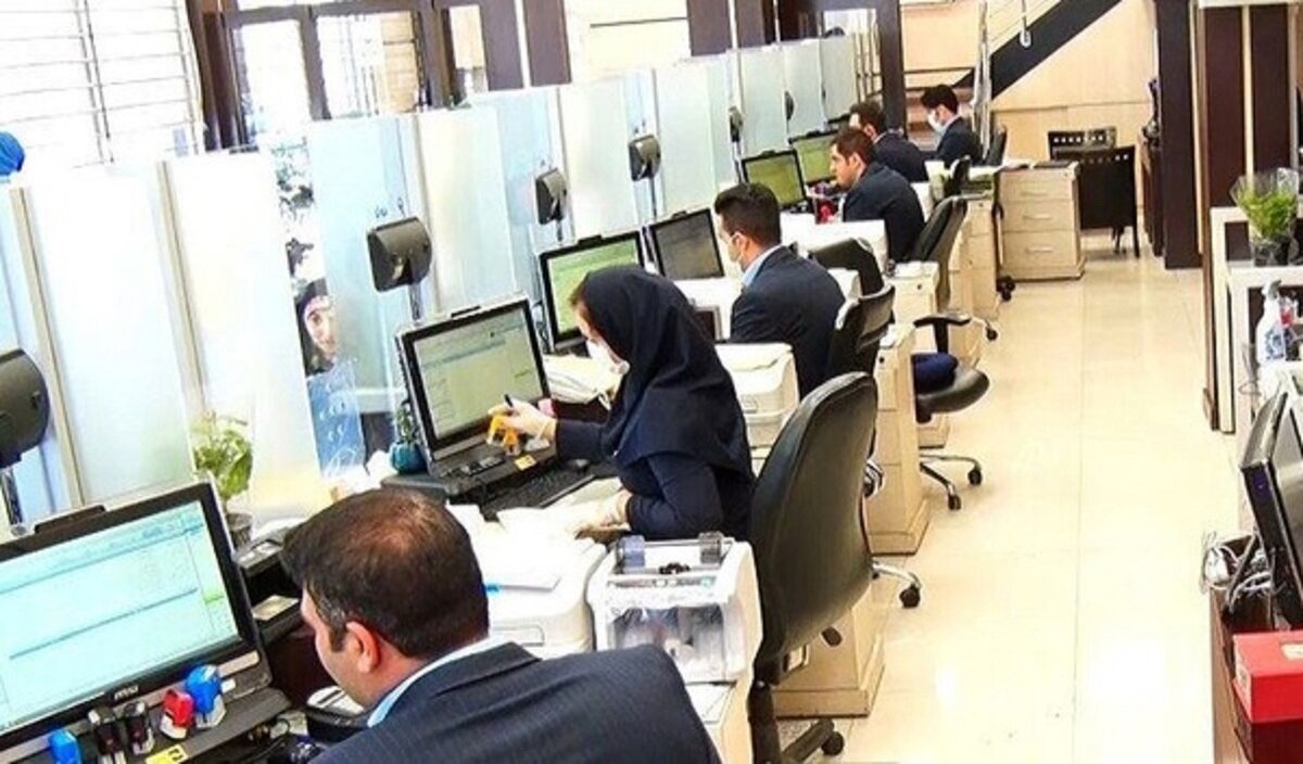 اضافهکاری به حضور کارکنان ادارات بعداز ساعت ۱۳ تعلق نمیگیرد