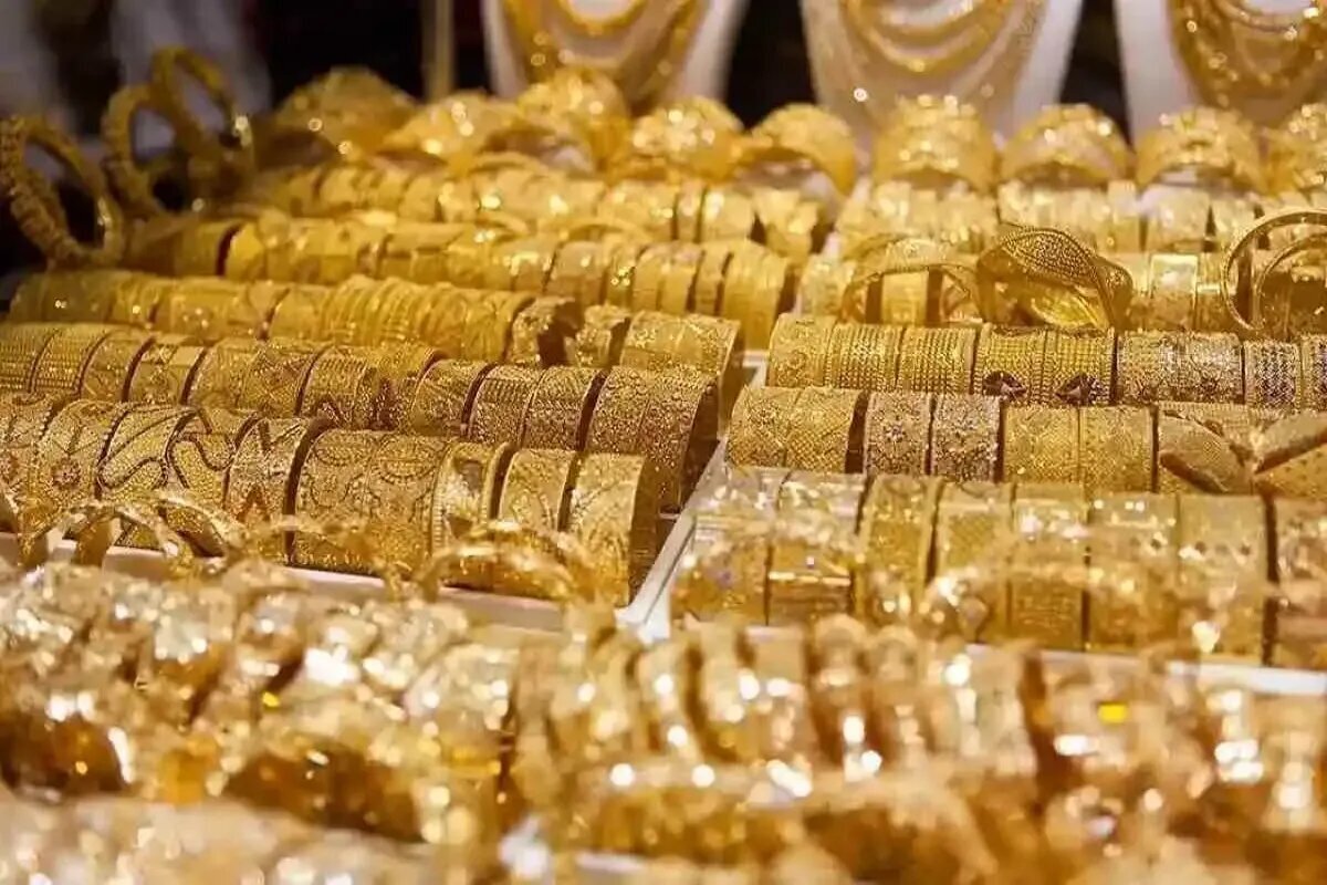 سرمایهها از بازار طلا در حال کوچ به این بازار هستند/ چرا مردم این روزها طلا میفروشند؟