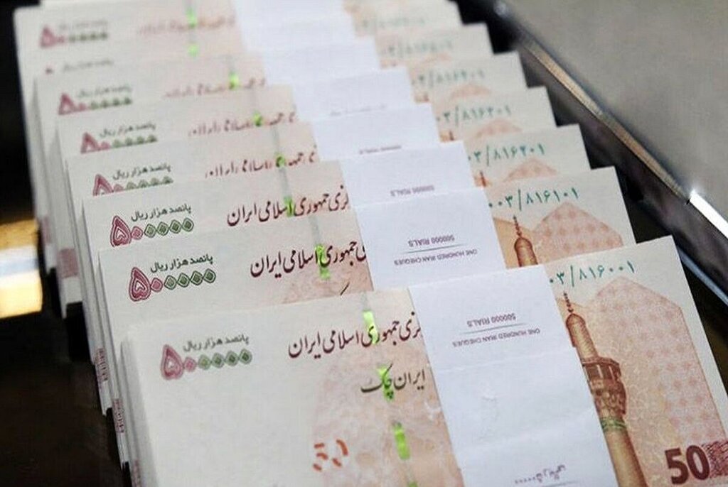 سازوکار پرداخت حقوق کارمندان دولت تغییر کرد / سود این گروه کم شد!