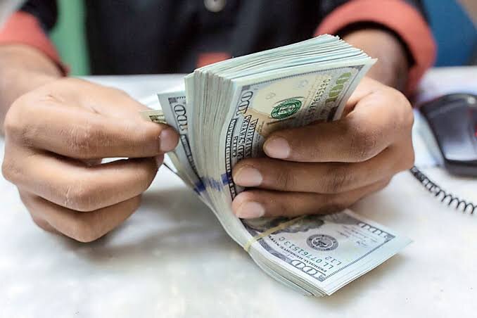 سیگنال تحریمها دلار را صعودی کرد/ این پیشبینی را از دست ندهید