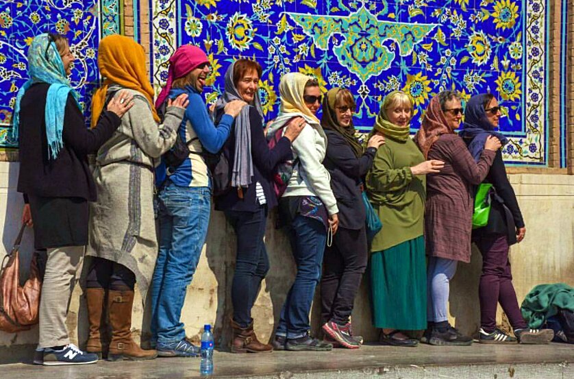 گردشگران خارجی از ایران کم شدند؛ افت ۵۱.۵ درصدی ورودیها در بهار ۱۴۰۵
