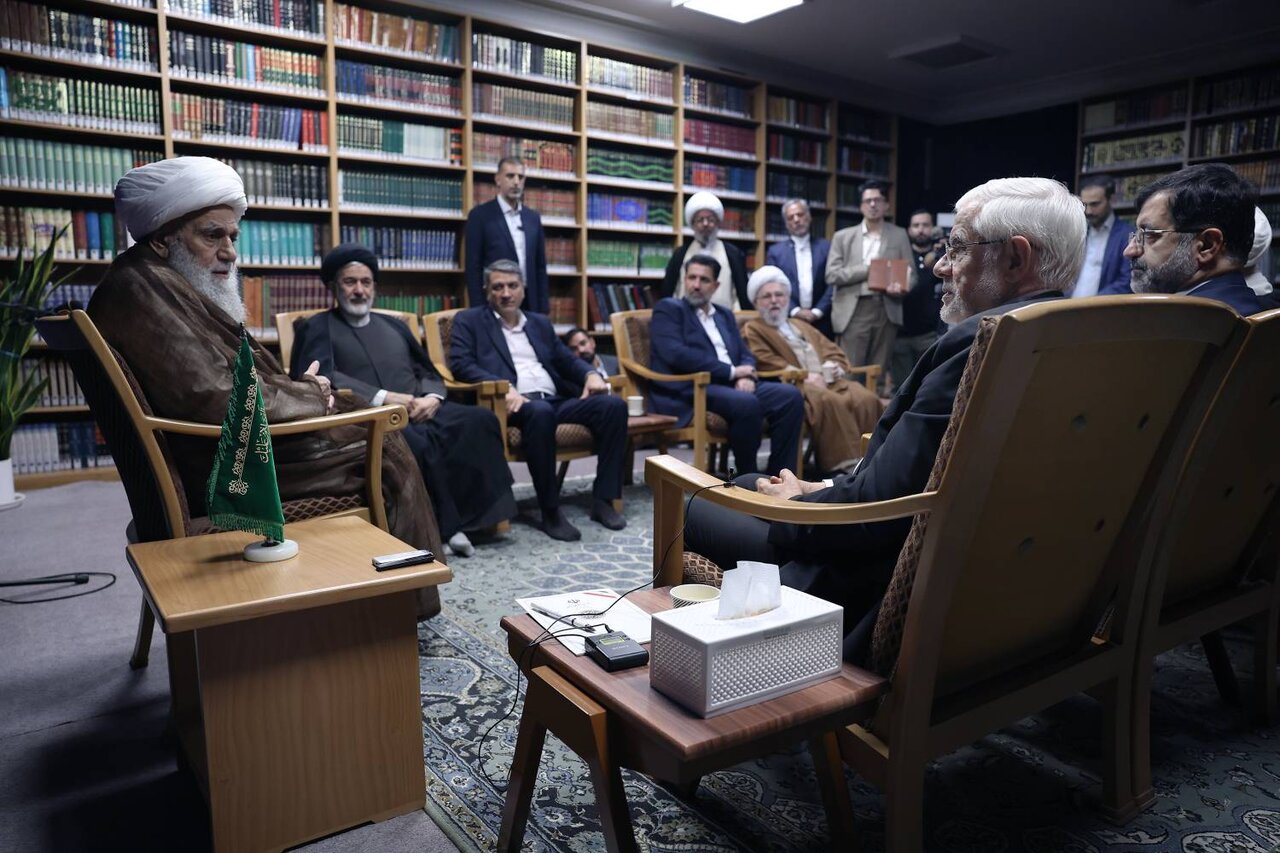 عارف: افزایش مبلغ کالابرگ بهزودی اجرا میشود/ راهبرد ایران همچنان مذاکره است