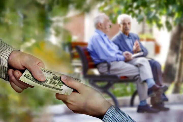 واکنش بازنشستگان به پیشنهاد جدید دولت برای اصلاح حقوق / شما هنوز معوقات را واریز نکردید لطفا شعار ندهید!