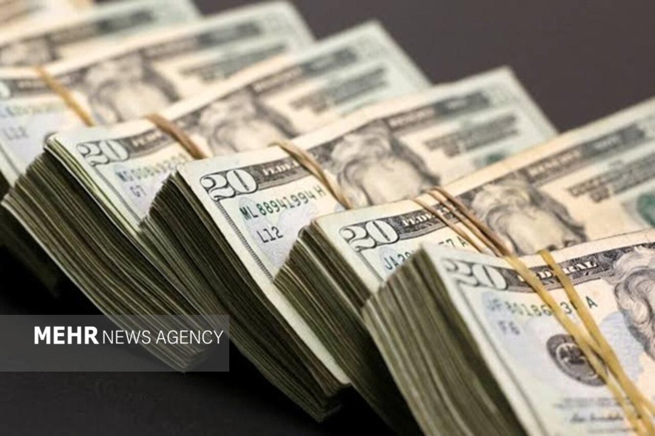 مهلت رفع تعهد ارزی صادرات سال ۱۴۰۴ تا پایان آذر تمدید شد
