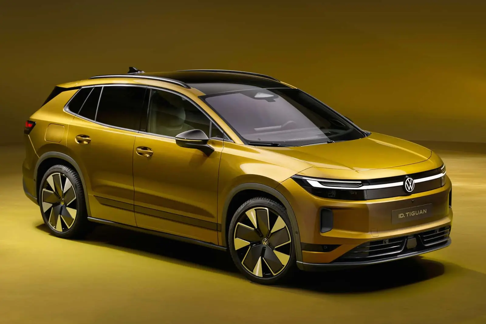 فولکسواگن ID. Tiguan بهعنوان جانشین ID.4 رونمایی شد؛ شاسیبلند چشمنواز آلمانی